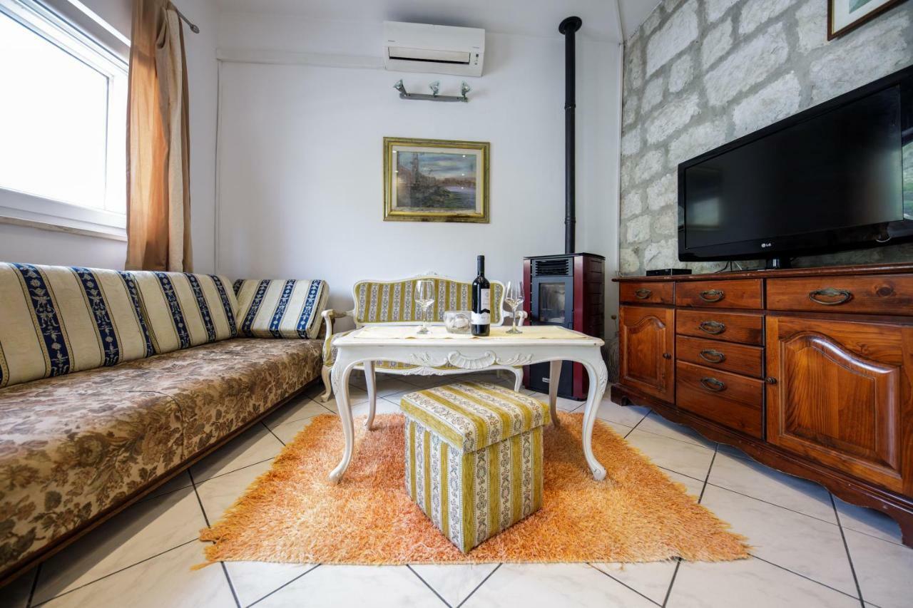 Apartment Anamarija Mokošica Kültér fotó